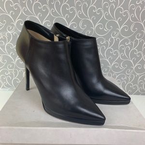 Jimmy Choo Lindsey Bootie 42
